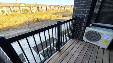 For Lease - 349 Wheat Boom Drive Unit# 207-A, Oakville, Ontario - Photo 2