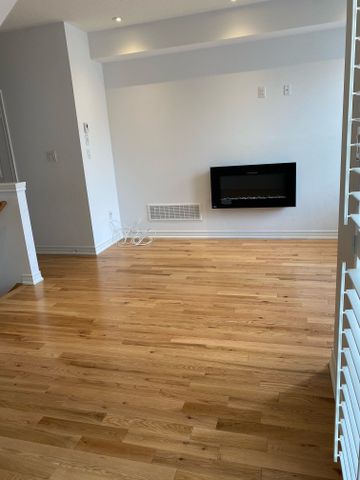 For Lease - 35 Labrish Road, Brampton, Ontario - Photo 2