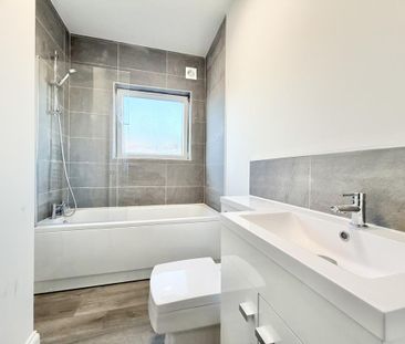 2 bedroom terraced house to rent - Photo 6