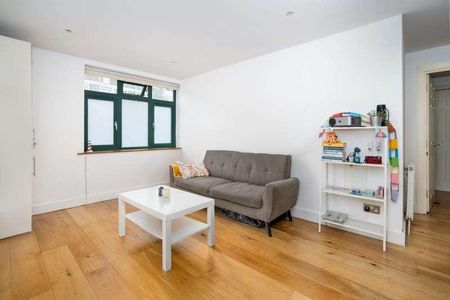 Phoenix Court, Buckhurst Street, London, E1 - Photo 3