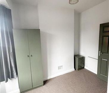 194A Ravenhill Road, Belfast, BT6 8EF - Photo 1