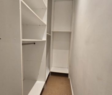 wunderschöne Stilaltbauwohnung ( 2 er WG tauglich ) - Mitten im 9. ... - Photo 3