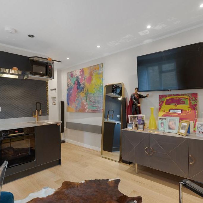 Studio to rent - Photo 1