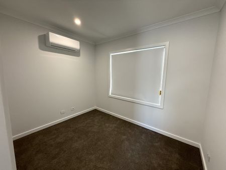 BRAND NEW 2 BEDROOM TOWNHOUSE - Photo 5