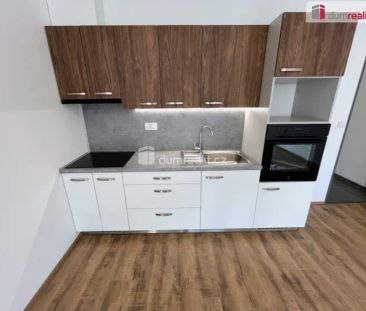 Pronájem bytu 3+kk o výměře 86 m - Photo 1