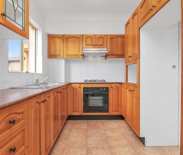 Spacious 2 Bedroom Apartment - Photo 6