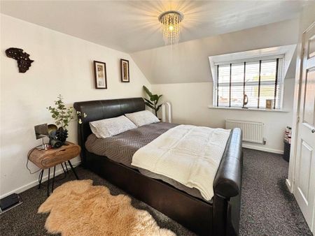 3 bedroom terraced house to rent - Photo 3