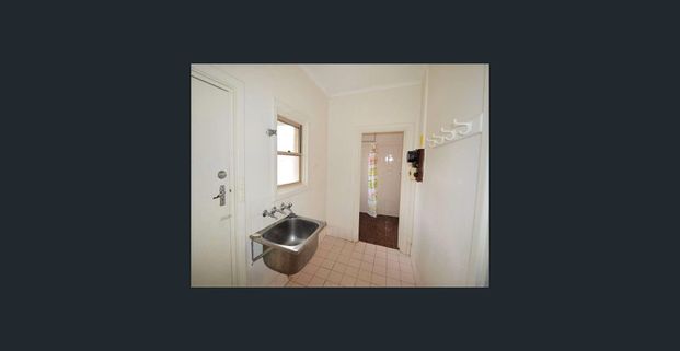 3-Bedroom Semi-Detached Home with Carport - Photo 1