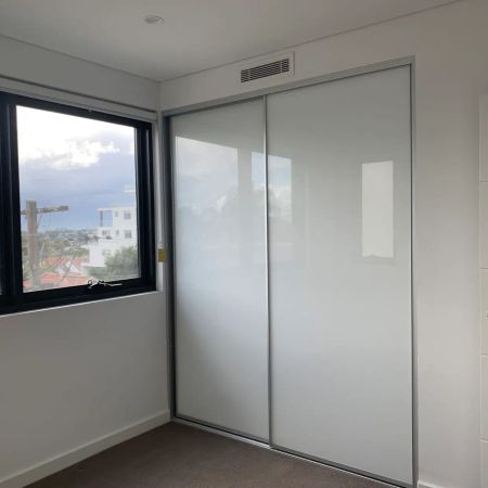 2 Bedrooms 2 Bathrooms With A Study Nook nearly NEW Apartment *The entrance is on Chelmsford Ave* - Photo 3