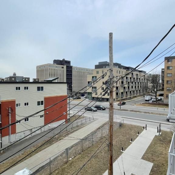 Cession de bail – 3 ½ lumineux au 3e étage (H2P 1X3) - Photo 1