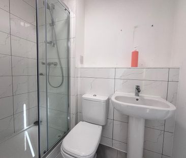 2 bedroom apartment to rent - Photo 6