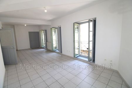 Ecusson, Location appartement 3 pièces 83 m² - Photo 3