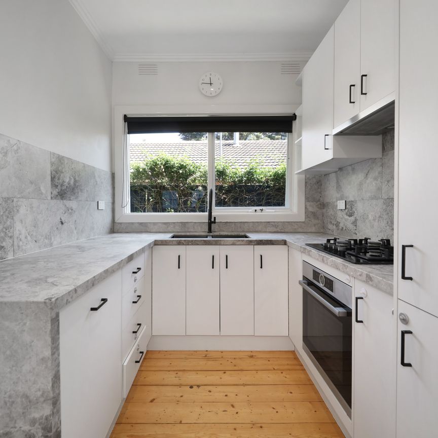 1/3 Barrani St, Bentleigh East VIC 3165 - Townhouse For Rent | Domain - Photo 1