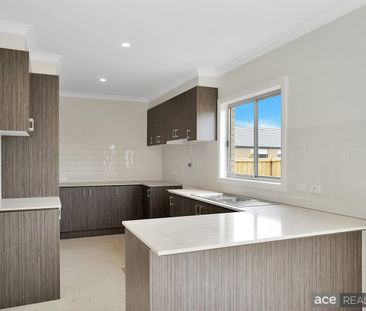 Family Home in Wyndham Vale - Photo 3
