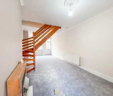 2 bedroom terraced house to rent - Photo 3