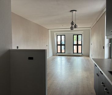 Appartement te huur: Ruitersweg 23-B 1211 KT Hilversum - Photo 5