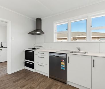 13 Adventure Street, Marfell - Photo 4