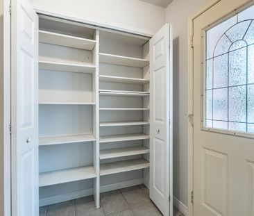 For Lease - 665 Dinsmore Court, Mississauga, Ontario - Photo 3