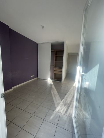 Agréable appartement F2 avec terrasse et parking - Photo 3