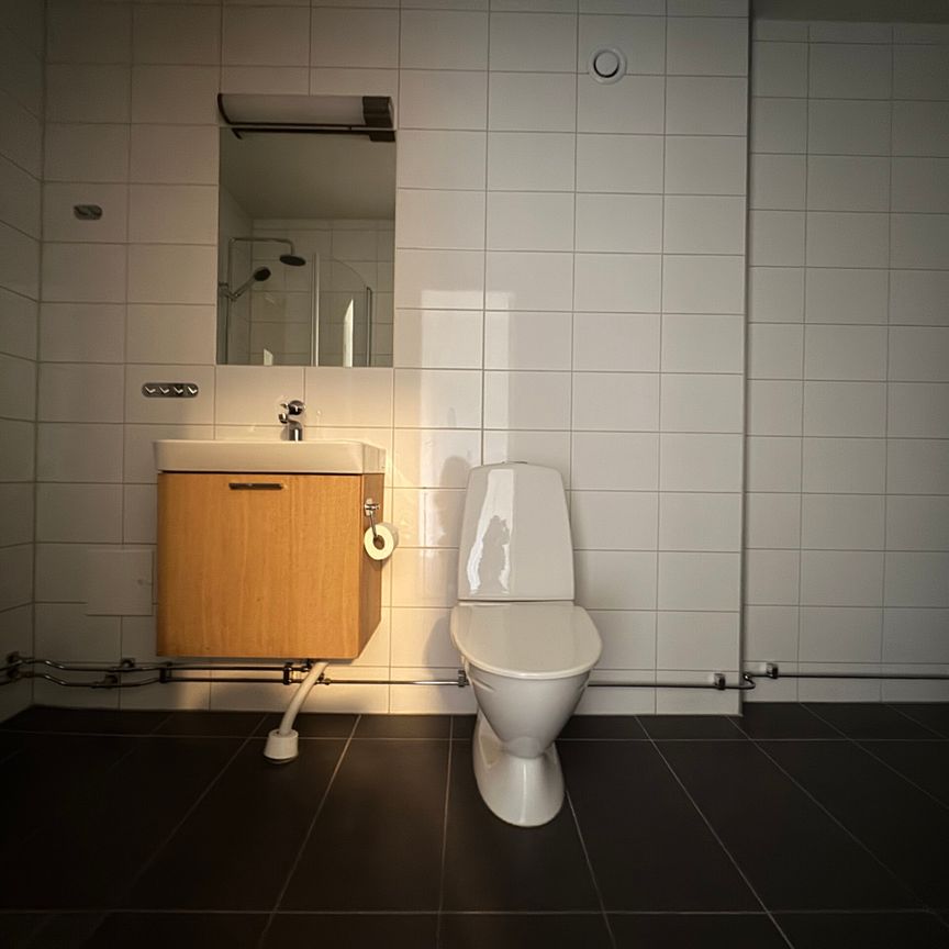 Lars Kaggsgatan 117 – 2 rok (lgh 1302) - Foto 1