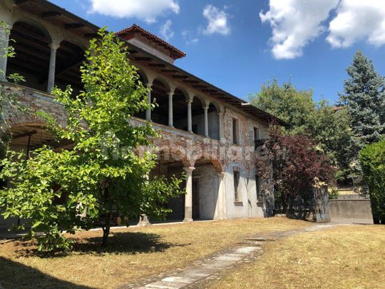 Villa unifamiliare via Camillo Benso di Cavour 10, Centro, Gavirate - Photo 1