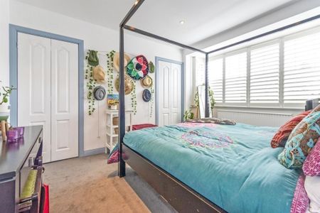 3 bedroom semi-detached house to rent - Photo 4