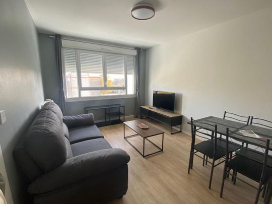 Location Appartement 2 pièces 38m² PESSAC 33600 - Photo 1