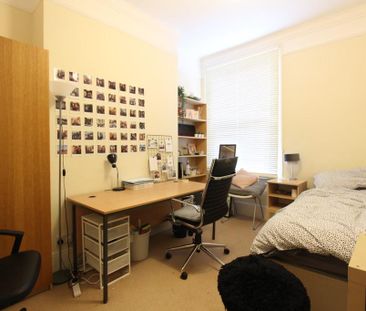 5 bedroom end of terrace house to rent - Photo 6