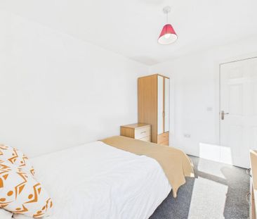 5 bedroom house to rent - Photo 1