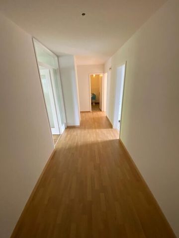 Living near nature and the city - Foto 4