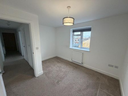 2 bedroom flat to rent - Photo 3