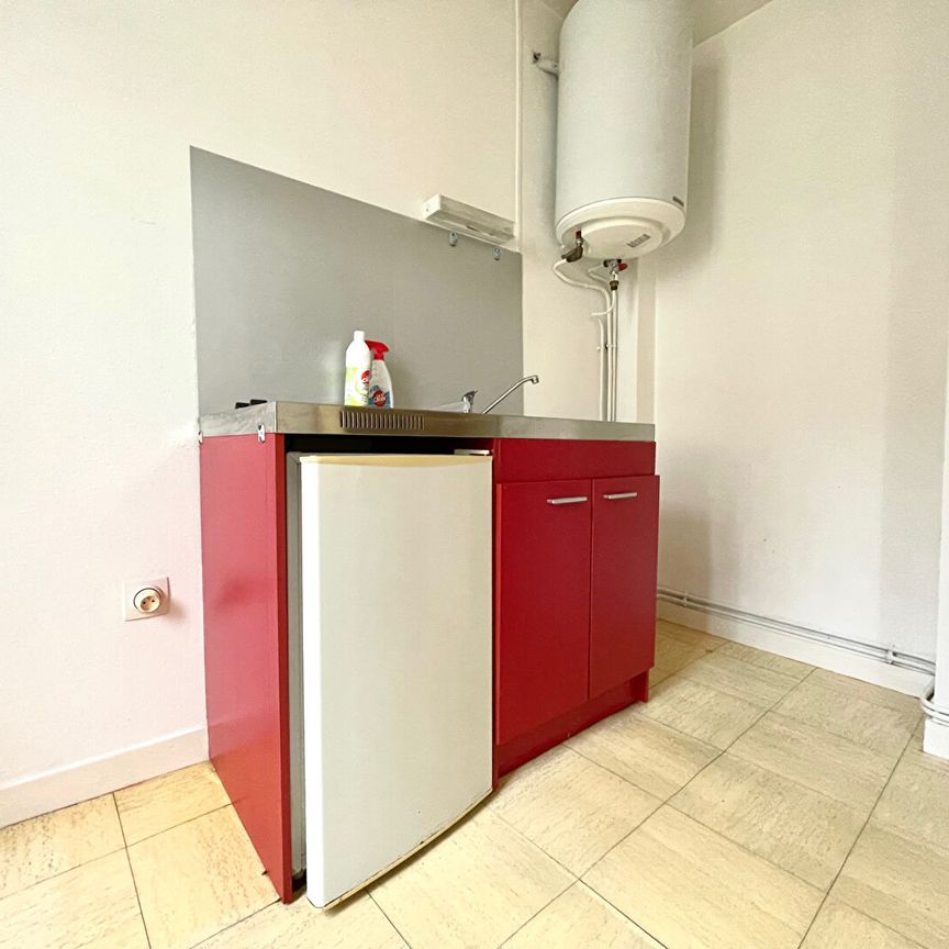 T1 - RUE ROBESPIERRE - 21.27 m² - Photo 1