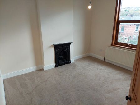 3 Bed Terraced House, Hawthorn Road, S6 - Photo 4