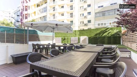 32 Furnished rooms for rent in super cool students residence in Avenidas Nova - Photo 4