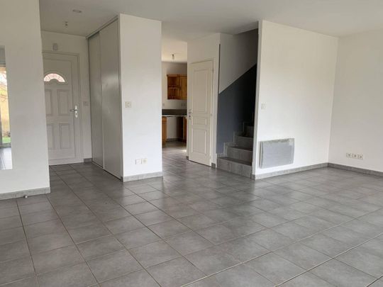 Location maison 4 pièces 84.3 m² à Chatuzange-le-Goubet (26300) 5 - Photo 1