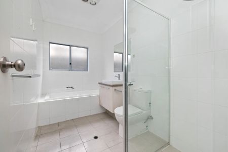 Modern Comfort Meets Effortless Living - Photo 3