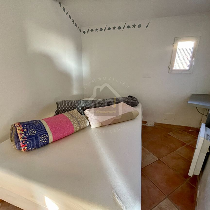 Appartement T2 à louer de 25.16m2, dans le centre ville de Sausset-les-Pins, - Photo 1