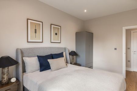 3 bedroom flat to rent - Photo 4