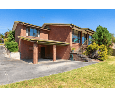 FURNISHED TOWNHOUSE - Photo 6