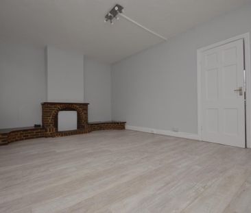 3 bedroom maisonette to rent - Photo 1