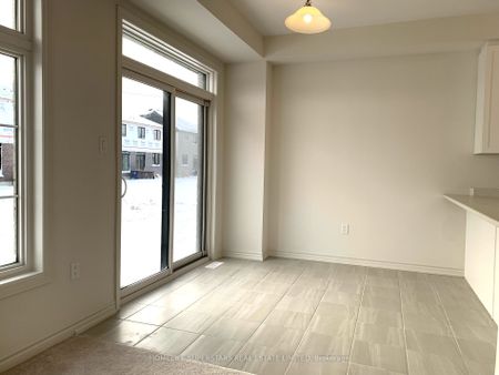 Semi-Detached Home For Lease | X8023628 - Photo 2