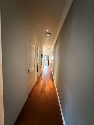 Valkenburglaan 1 - Photo 1