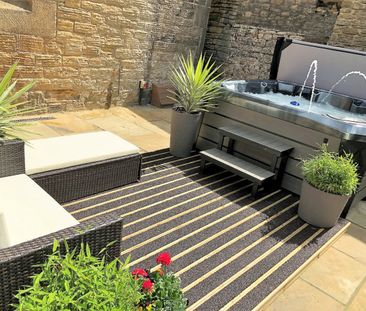 5 Bed Semi-Detached House, Crookesmoor Road, S6 - Photo 4