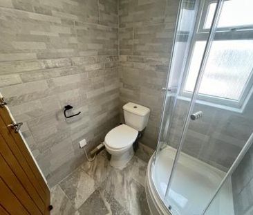 1 bedroom Flat To Let - Photo 3