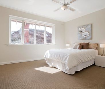 Heading: Location, Lifestyle & Liveability! - Photo 4