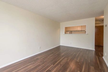 2176 Blossom Drive — 2 bedroom apartment - Photo 4