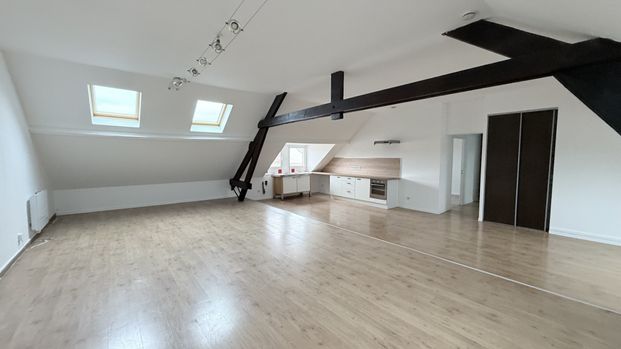 Location Appartement 2 pièces 78m² COURRIERES 62710 - Photo 1