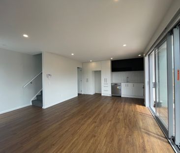 107 Mackworth Street, Woolston - Photo 6