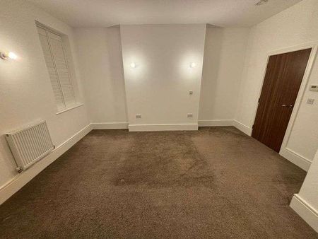 Officer Mess House, Charles Sevright Way, Mill Hill, London, NW7 - Photo 2