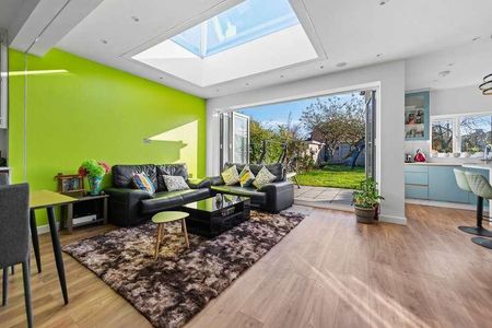 Leysdown Road, Mottingham, SE9 - Photo 4